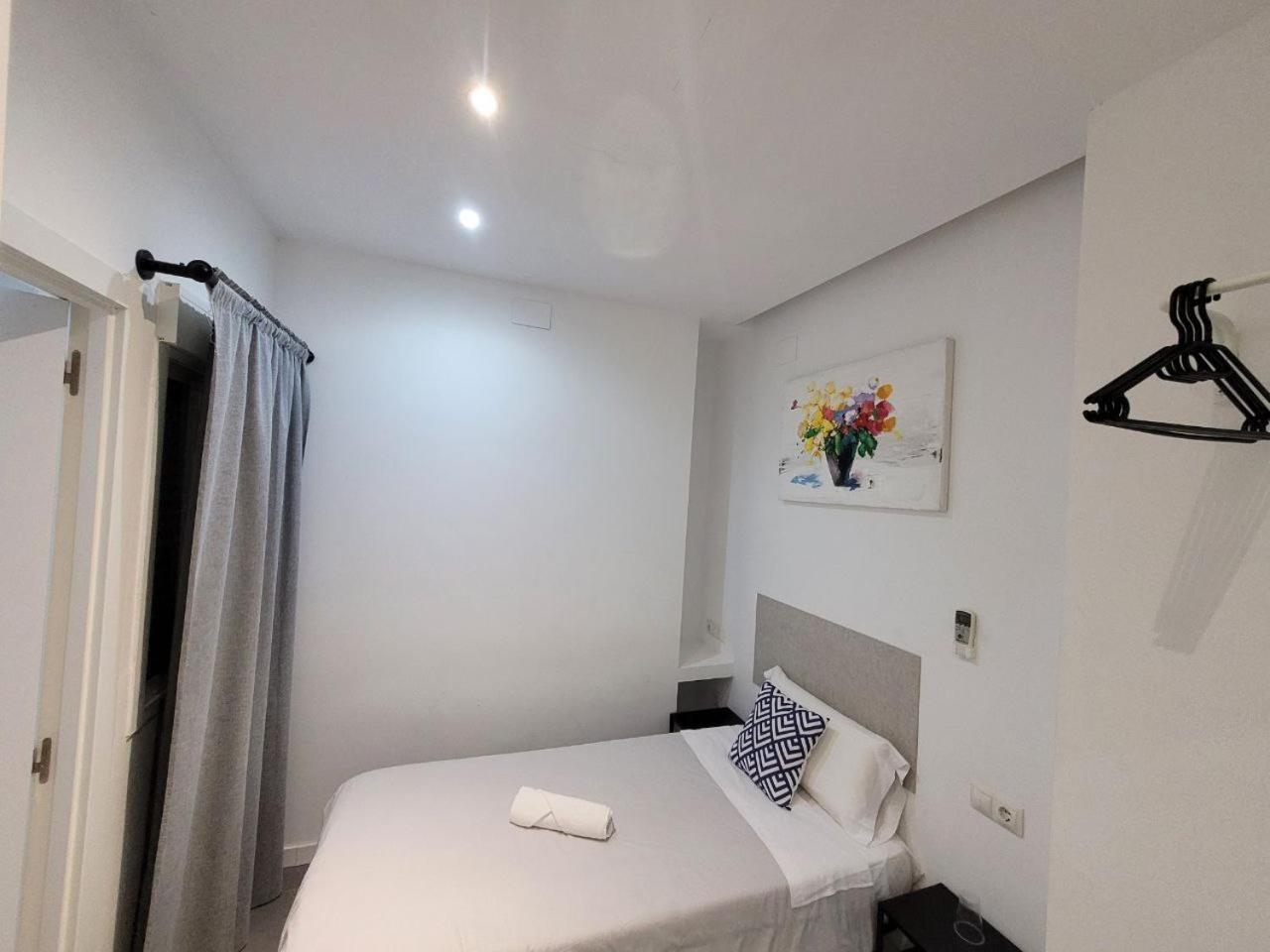 Ayz Frailes - Auto Check-In Property (Adults Only) Malaga Luaran gambar