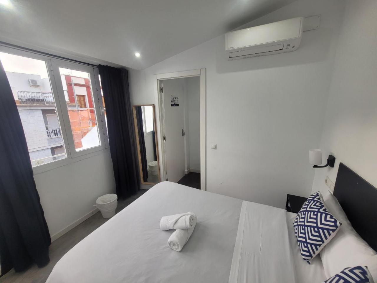 Ayz Frailes - Auto Check-In Property (Adults Only) Malaga Luaran gambar