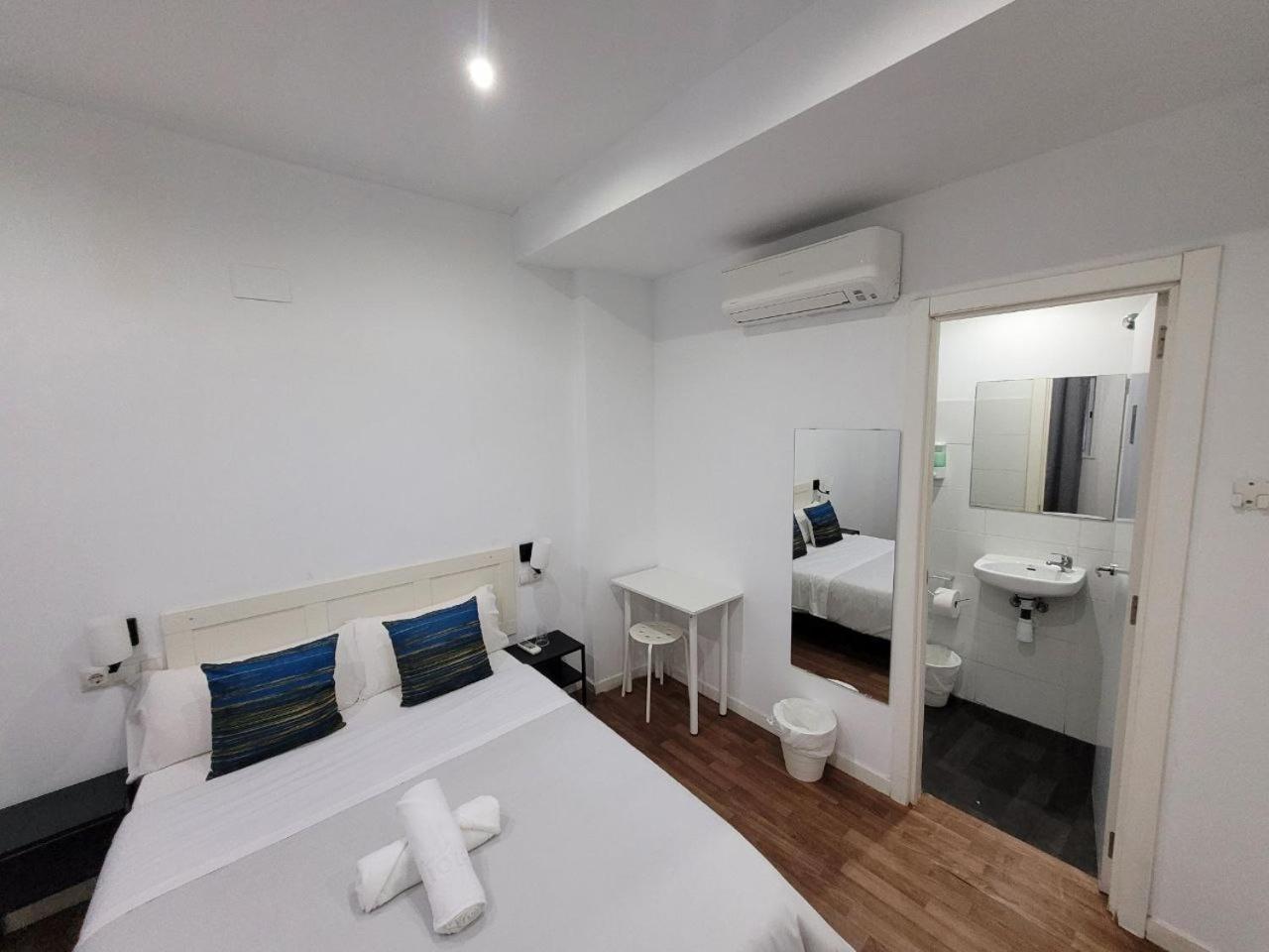Ayz Frailes - Auto Check-In Property (Adults Only) Malaga Luaran gambar