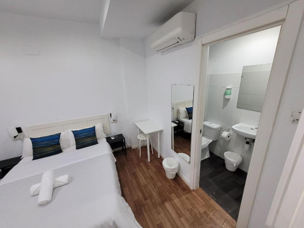 Ayz Frailes - Auto Check-In Property (Adults Only) Malaga Luaran gambar